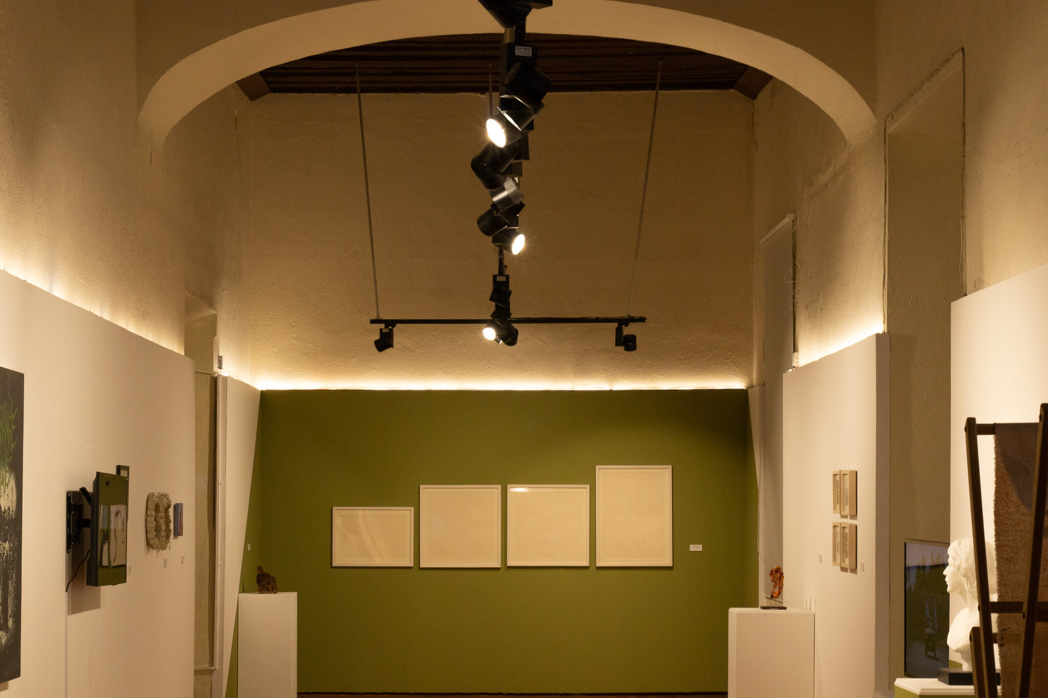 Vista de la exposición de Arte Joven