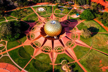 Templo de Matrimandir, templo de la madre en Auroville