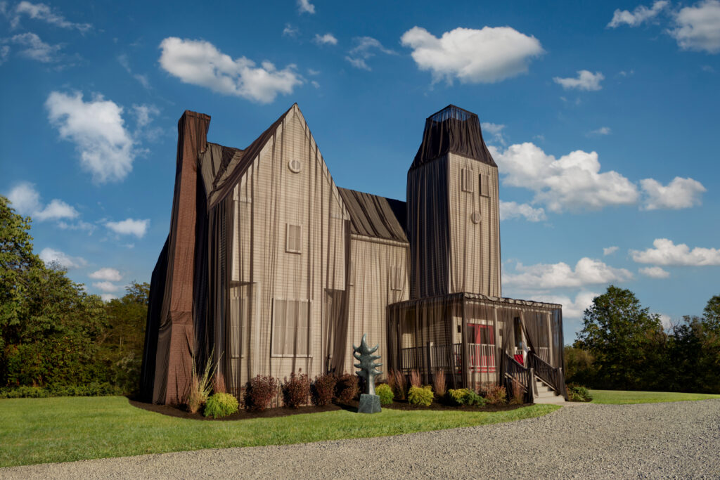 La casa de Beetlejuice llega a Airbnb: una experiencia sobrenatural imperdible